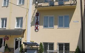Vian Guest House